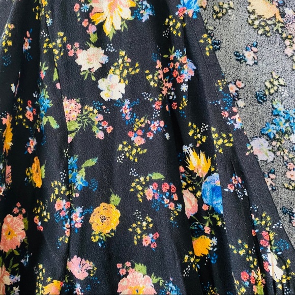 NEW Black Multicolored Floral Cropped Jumpsuit - Picture 6 of 8